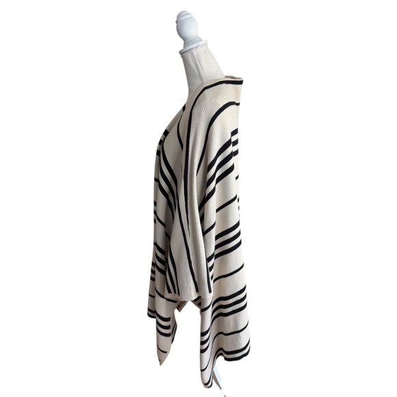 Alice & Olivia Raelyn Striped Poncho Cardigan - Picture 3 of 7